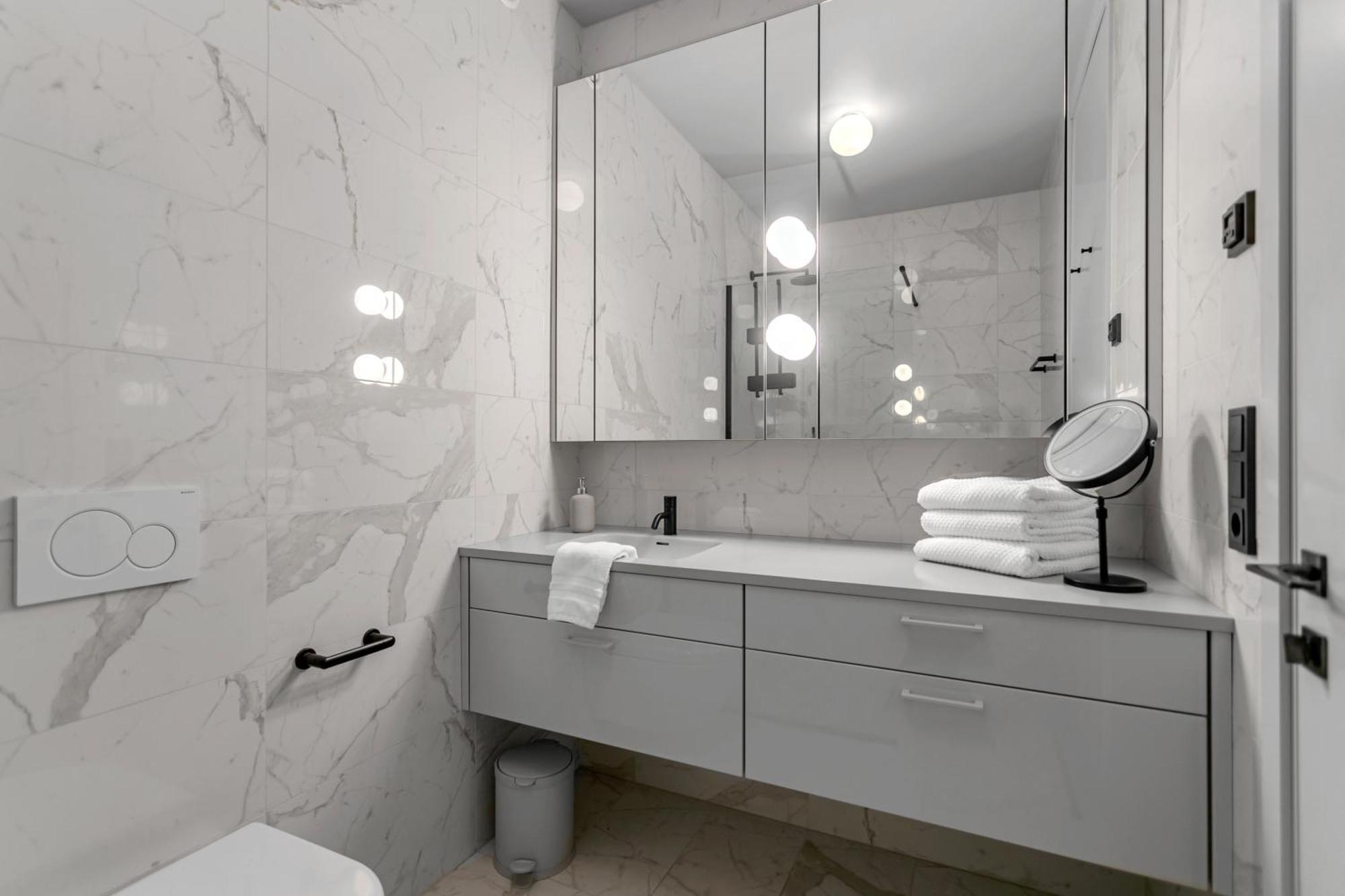 Sunny Central Reykjavik Apartment - Harbour View 외부 사진