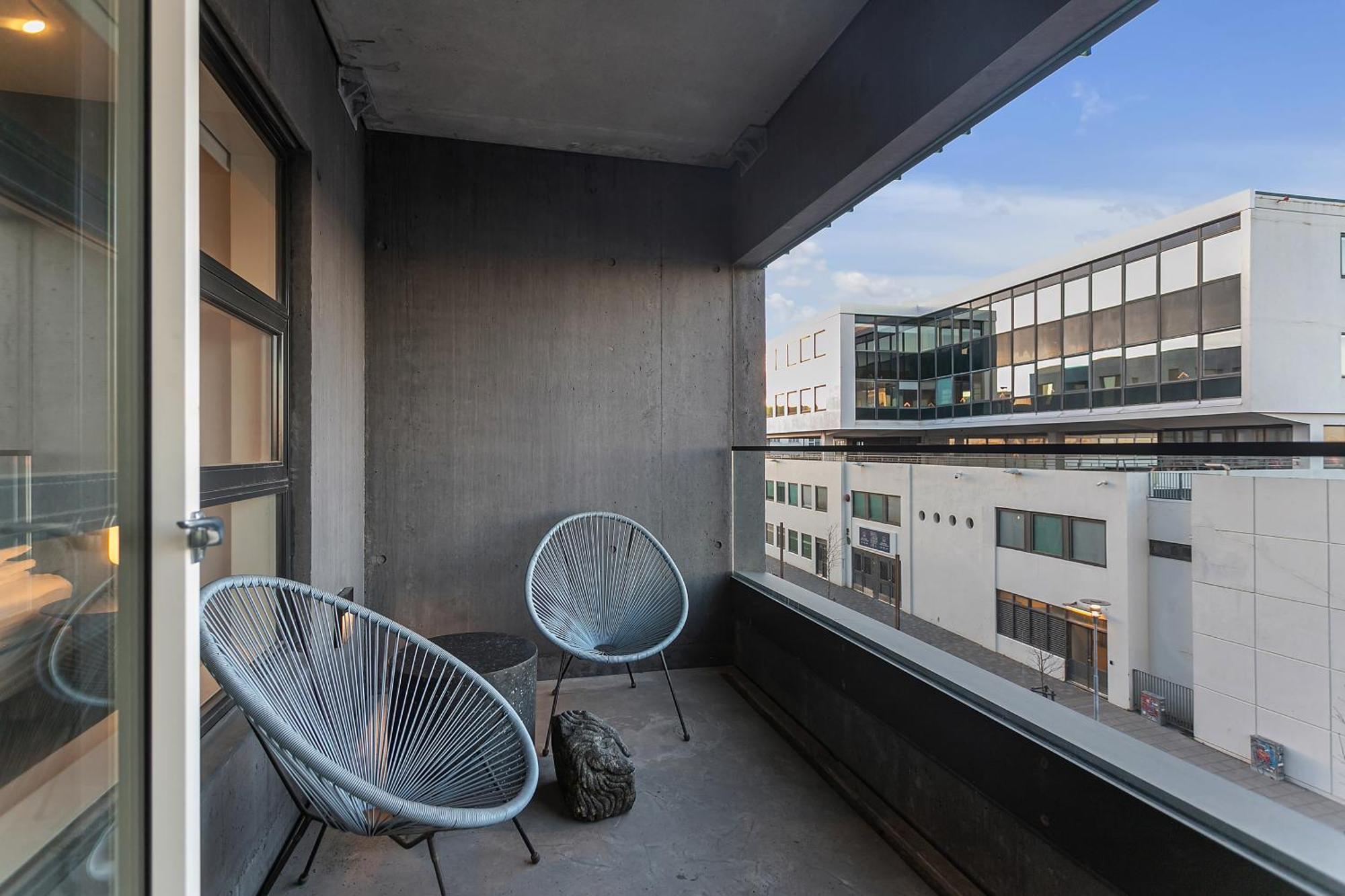 Sunny Central Reykjavik Apartment - Harbour View 외부 사진