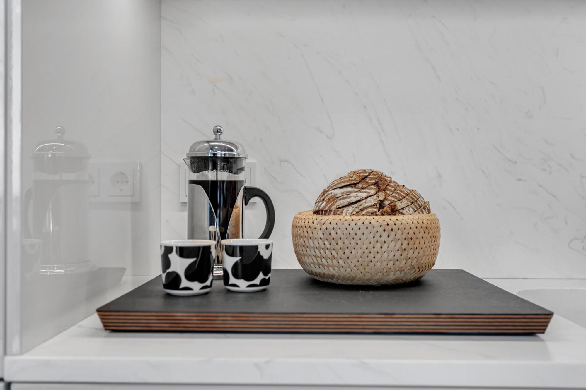 Sunny Central Reykjavik Apartment - Harbour View 외부 사진